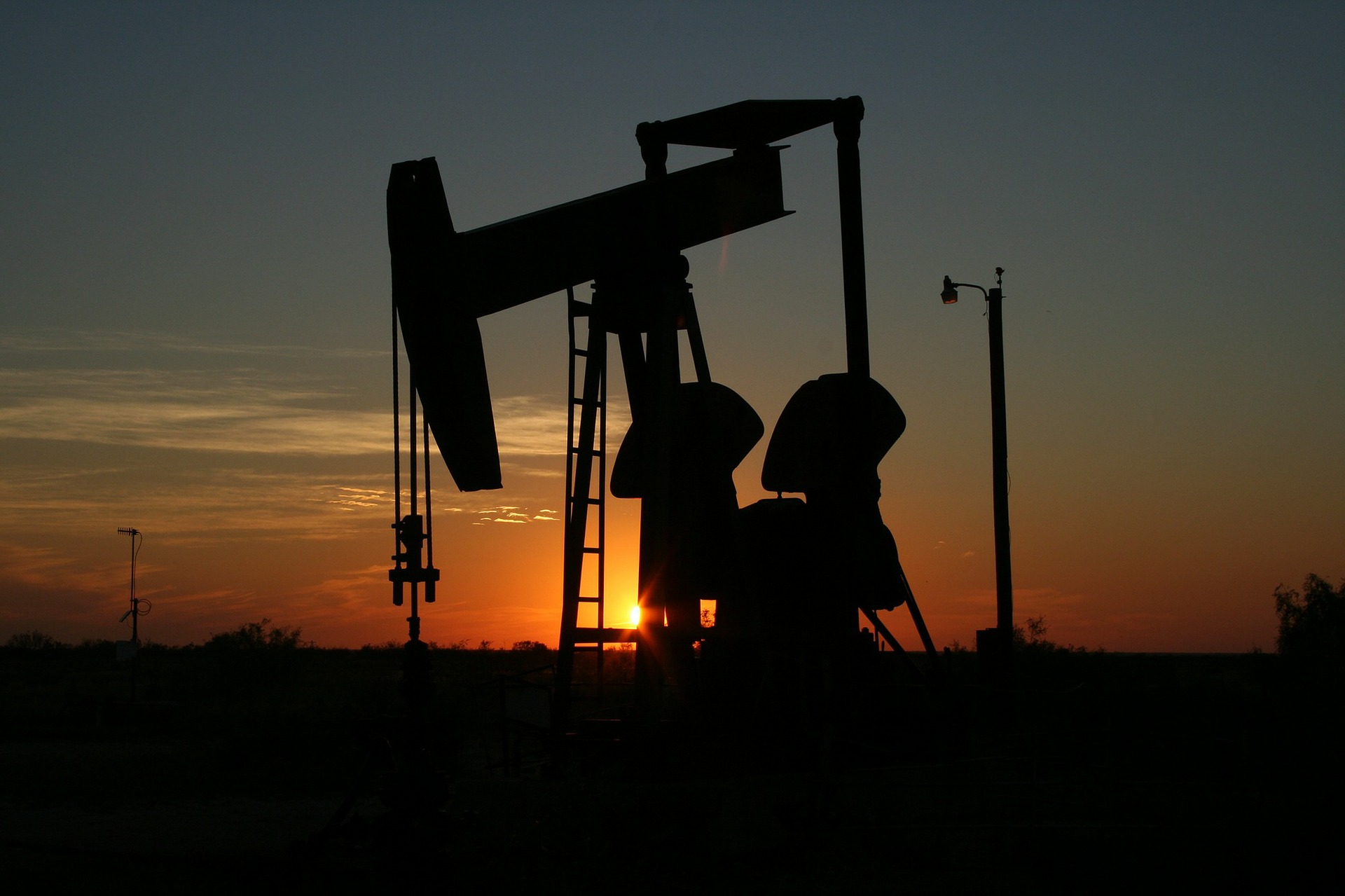 The European Central Bank forecasts lower oil prices by 2022 The European Central Bank forecasts lower oil prices by 2022
