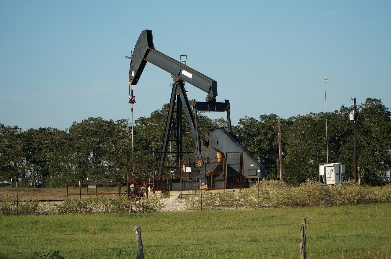 The price of oil reached its highest level since March – $ 48