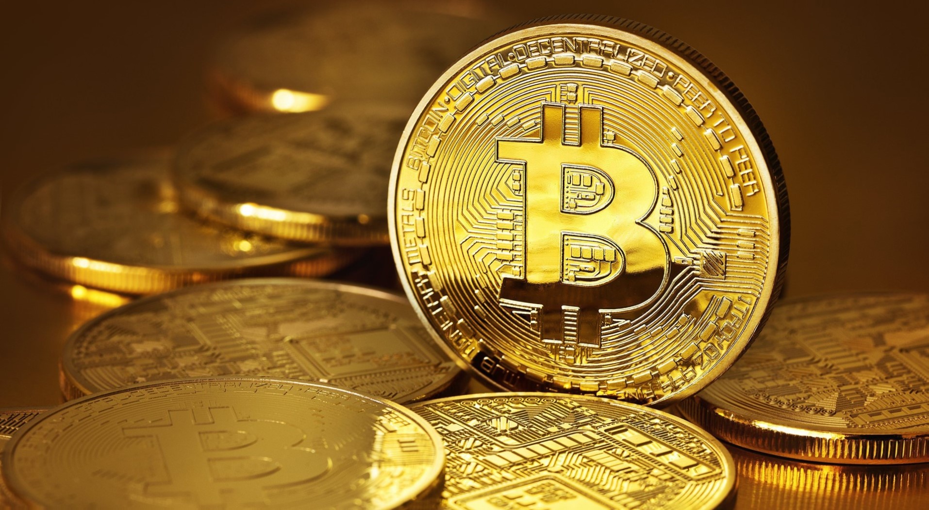 The price of Bitcoin has risen to a record high – one BTC is worth $ 19,724