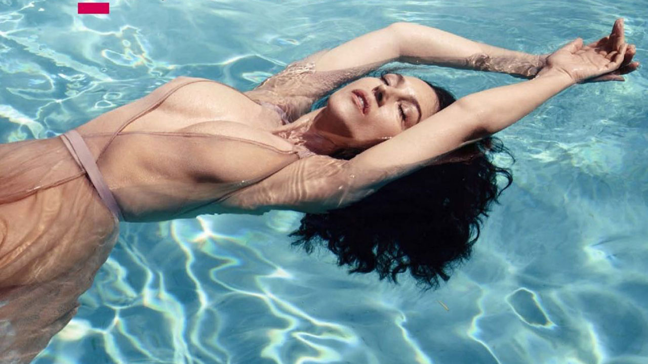 Photo: Monica Bellucci significantly losing weight posing for F Magazine