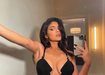 Kylie Jenner became the first woman to have 300 million followers on INSTAGRAM