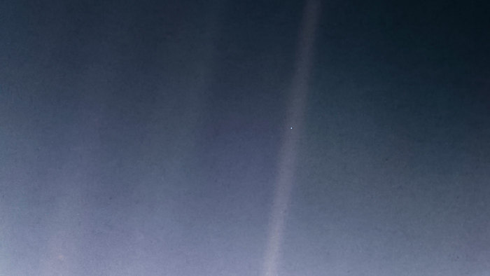 Pale blue dot - Earth. Photo: NASA / JPL-Caltech