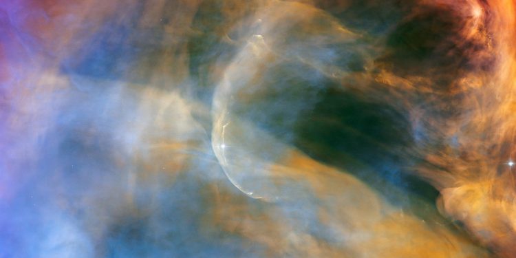 Hubble Captures Colorful Celestial Cloudscape in the Orion Nebula Hubble Captures Colorful Celestial Cloudscape in the Orion Nebula