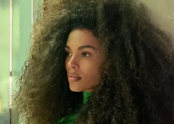 Tina Kunakey Age, Short biography, Marital status, Zodiac Sign – (2022)
