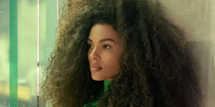 Tina Kunakey Age, Short biography, Marital status, Zodiac Sign – (2022) Tina Kunakey Age, Short biography, Marital status, Zodiac Sign – (2022)