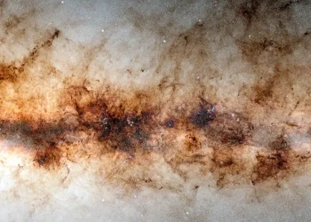 Dark Energy Camera Unveils Billions of Celestial Objects in Unprecedented Survey of the Milky Way