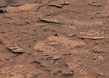 NASA rover snaps photos of ancient ‘waves’ carved into Mars mountainside