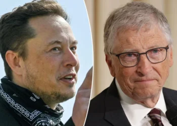 Elon Musk predicts Bill Gates will be ‘obliterated’ for shorting Tesla stock